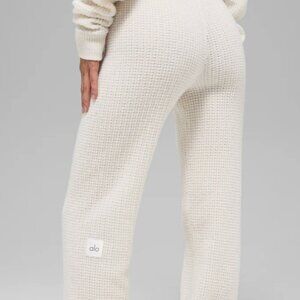 NWT Alo Yoga Cashmere Ivory High-Waist Plush Waffle Pant, Size XS